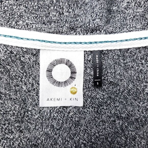 Akemi+Kin Anthro gray 1/2 sleeve peplum top S - Picture 4 of 5